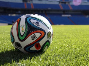 Adidas instala 6 cámaras dentro del Brazuca - FÚTBOLSELECCIÓN