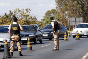 Aumento de presencia policial de cara al Mundial de Brasil 2014 - FÚTBOLSELECCIÓN