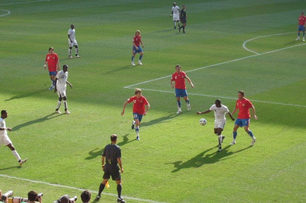 Las dos nuevas reglas para el Mundial de Brasil 2014 - FÚTBOLSELECCIÓN